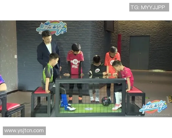 街头少年逆袭成足球巨星的奋斗故事与梦想追逐之路